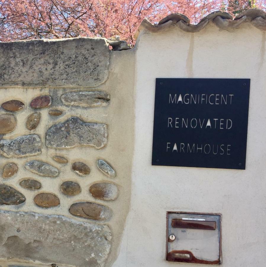 Апартаменты Magnificent Renovated Farmhouse - 10 Min A7 - Anneyron Экстерьер фото