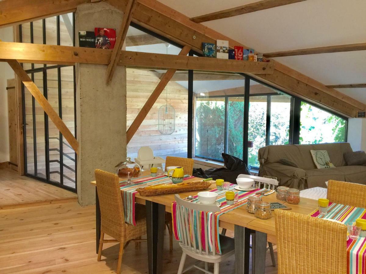 Апартаменты Magnificent Renovated Farmhouse - 10 Min A7 - Anneyron Экстерьер фото