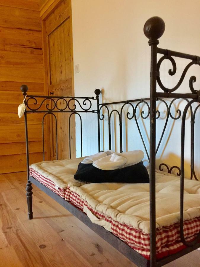 Апартаменты Magnificent Renovated Farmhouse - 10 Min A7 - Anneyron Экстерьер фото