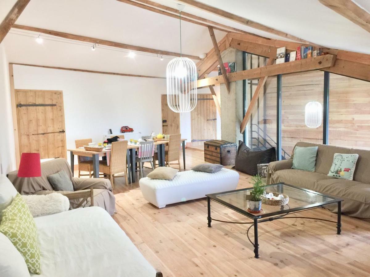 Апартаменты Magnificent Renovated Farmhouse - 10 Min A7 - Anneyron Экстерьер фото