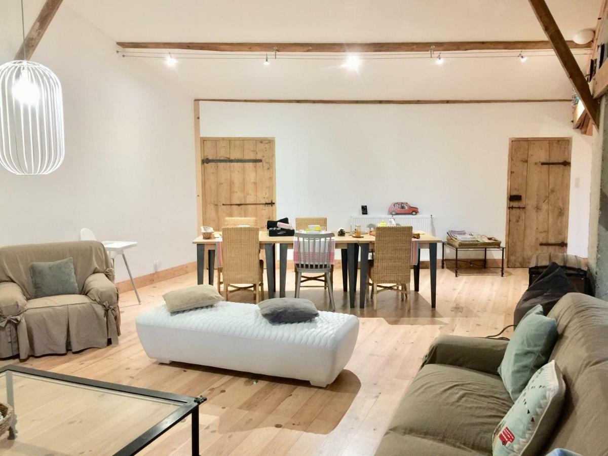 Апартаменты Magnificent Renovated Farmhouse - 10 Min A7 - Anneyron Экстерьер фото