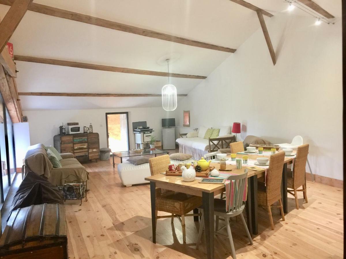 Апартаменты Magnificent Renovated Farmhouse - 10 Min A7 - Anneyron Экстерьер фото