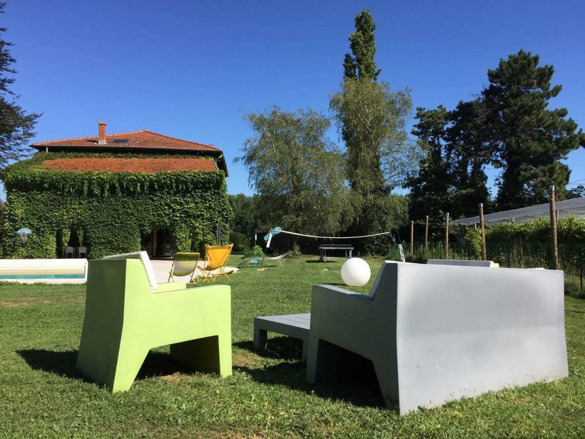Апартаменты Magnificent Renovated Farmhouse - 10 Min A7 - Anneyron Экстерьер фото