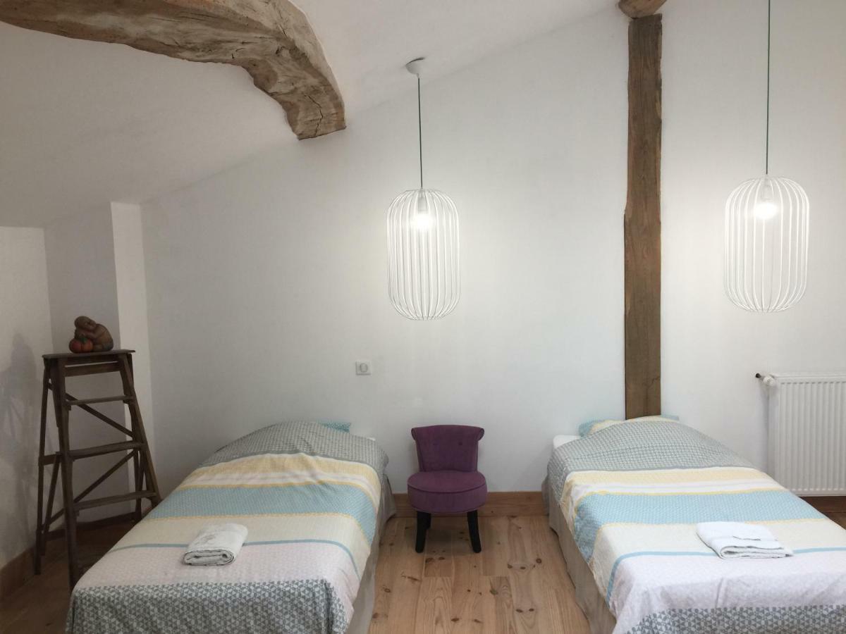 Апартаменты Magnificent Renovated Farmhouse - 10 Min A7 - Anneyron Экстерьер фото